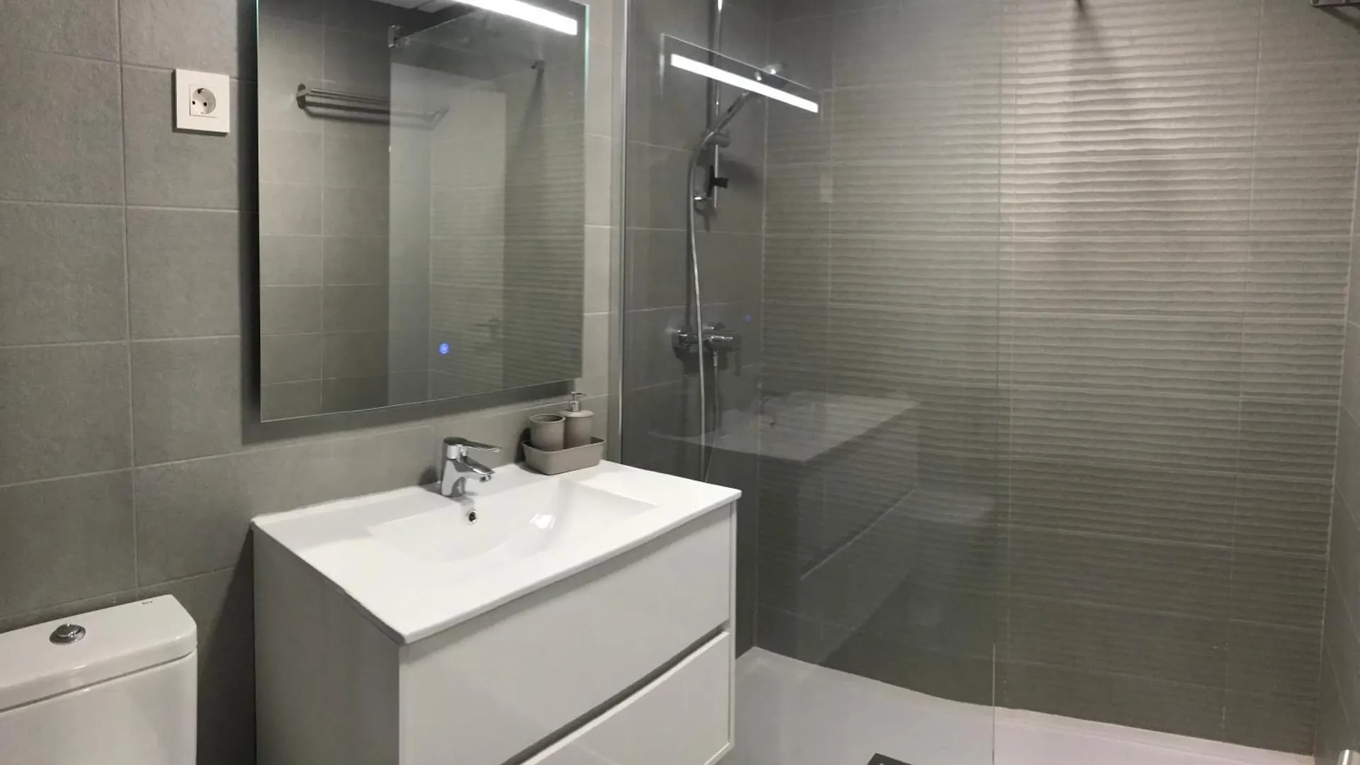Valleniza Beach Loft Almayate Alto