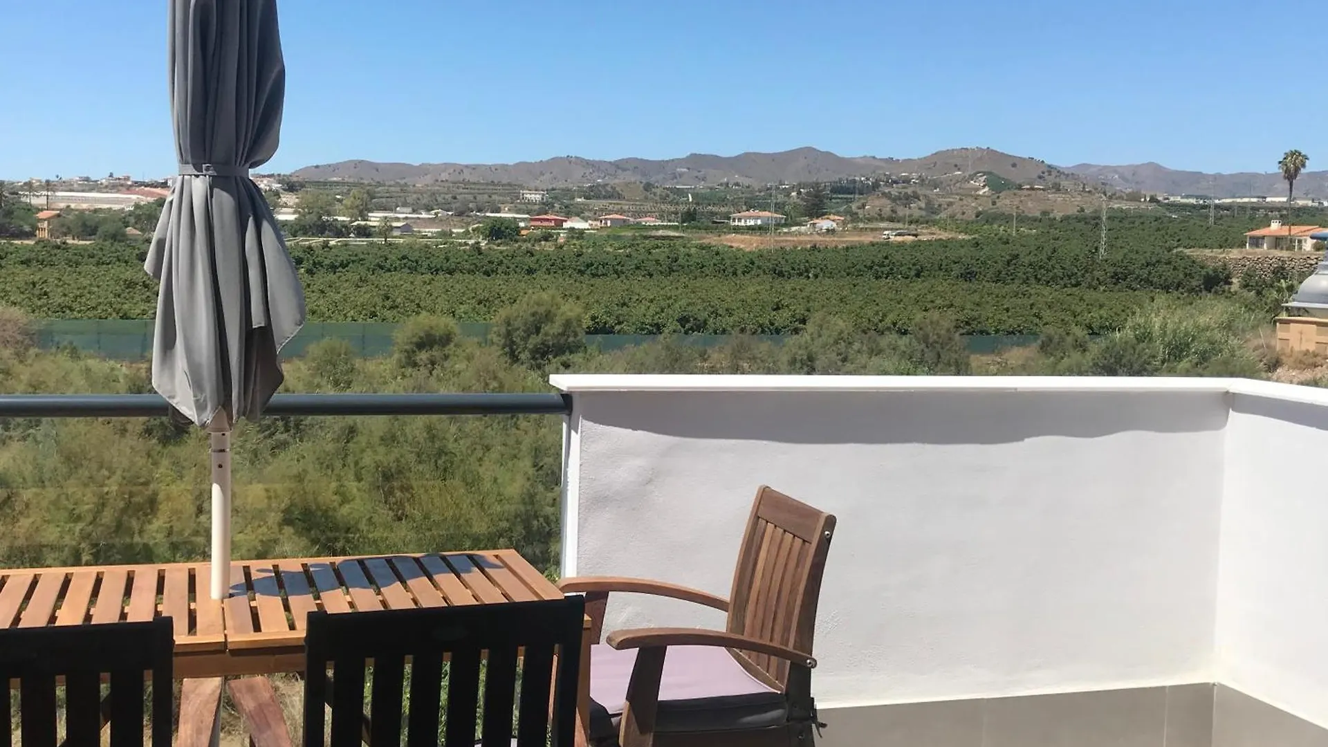 Valleniza Beach Loft Almayate Alto Apartment